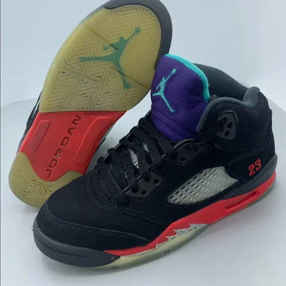 Nike Air Jordan Top GS 3Y Black Red Metallic Grape Fire Cement